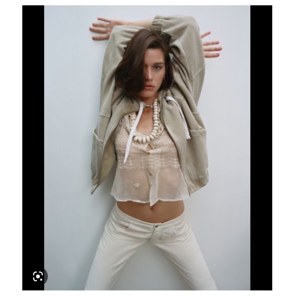 Urban outfitters yogi cropped cardigan NWT Small